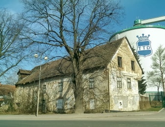Dvůr